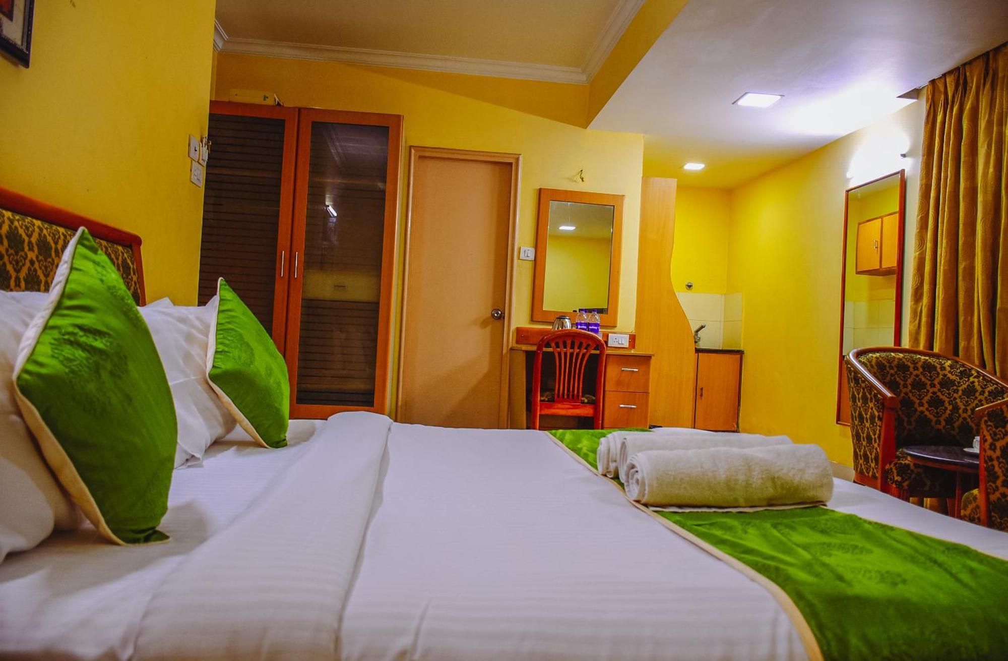 Naksha Tree Hotels - Mogappair Chennai Exterior foto