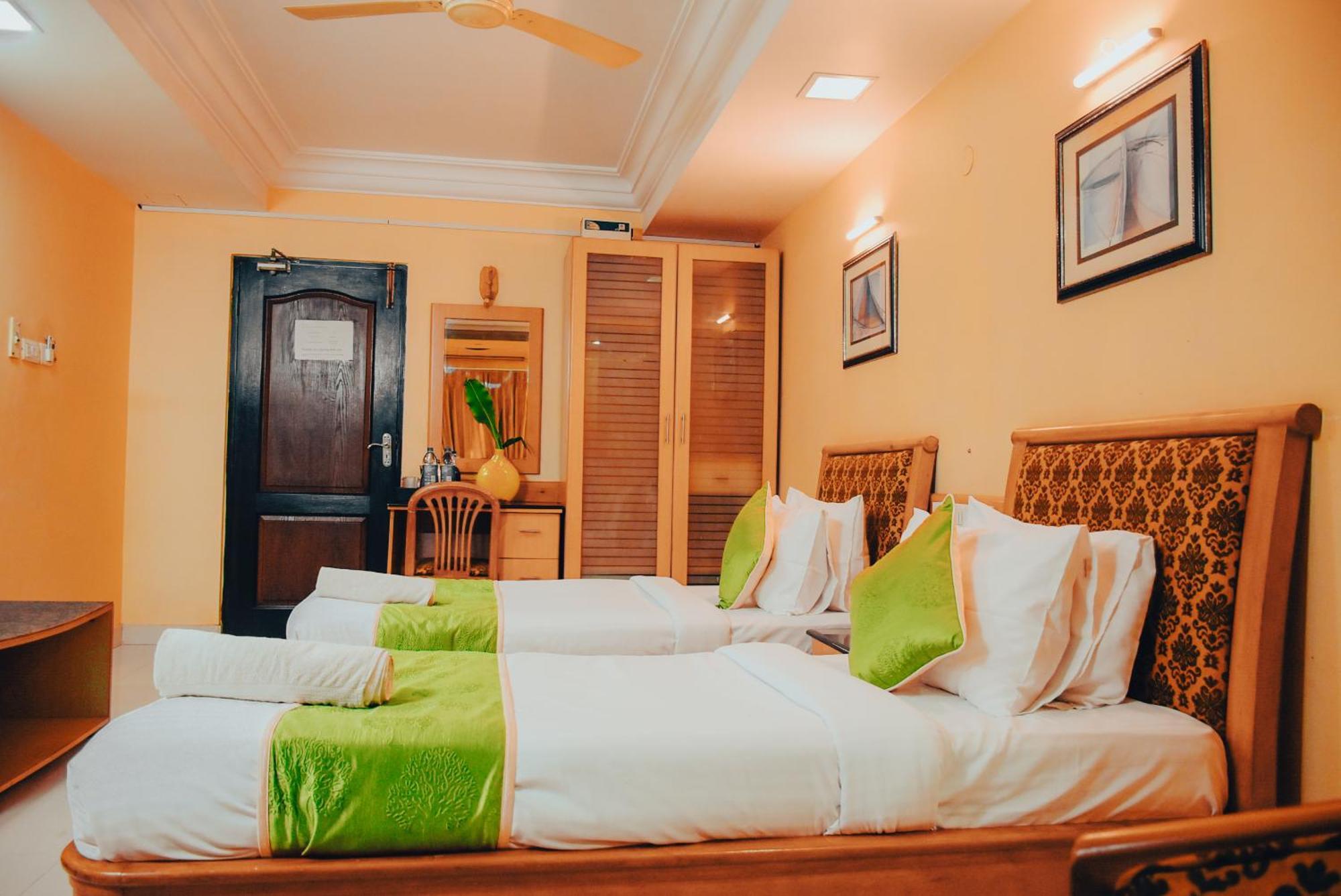 Naksha Tree Hotels - Mogappair Chennai Exterior foto
